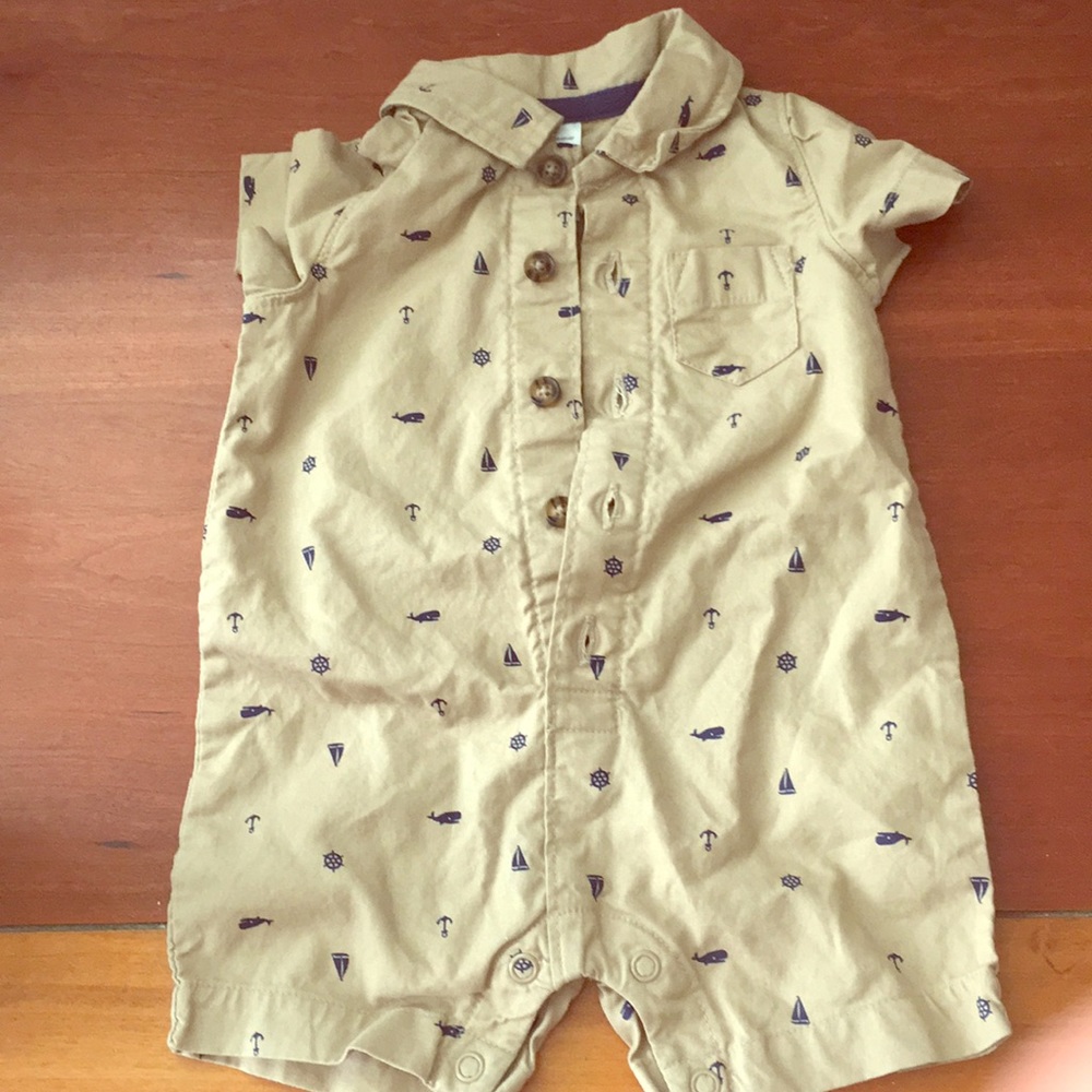 Adorable collared romper!